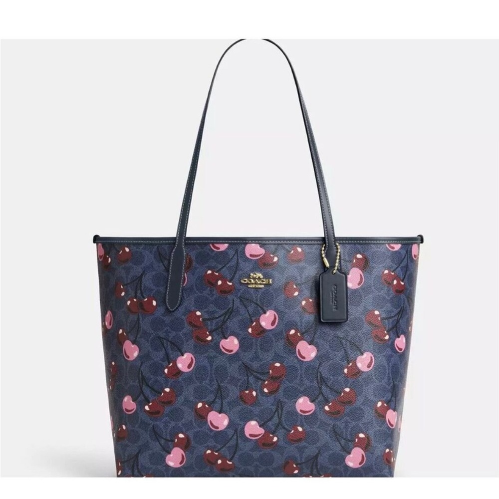 ❤️❤️❤️Coach city tote bag with cherry print ❤️❤️❤️